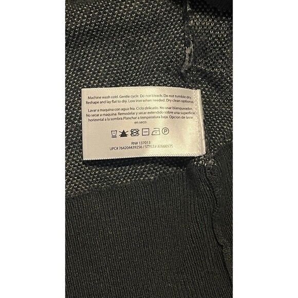 Isaac Mizrahi Leopard Print Sweater Women’s Size Small Crew Neck - Picture 4 of 5